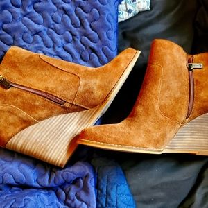 3 " wedge zip up boots